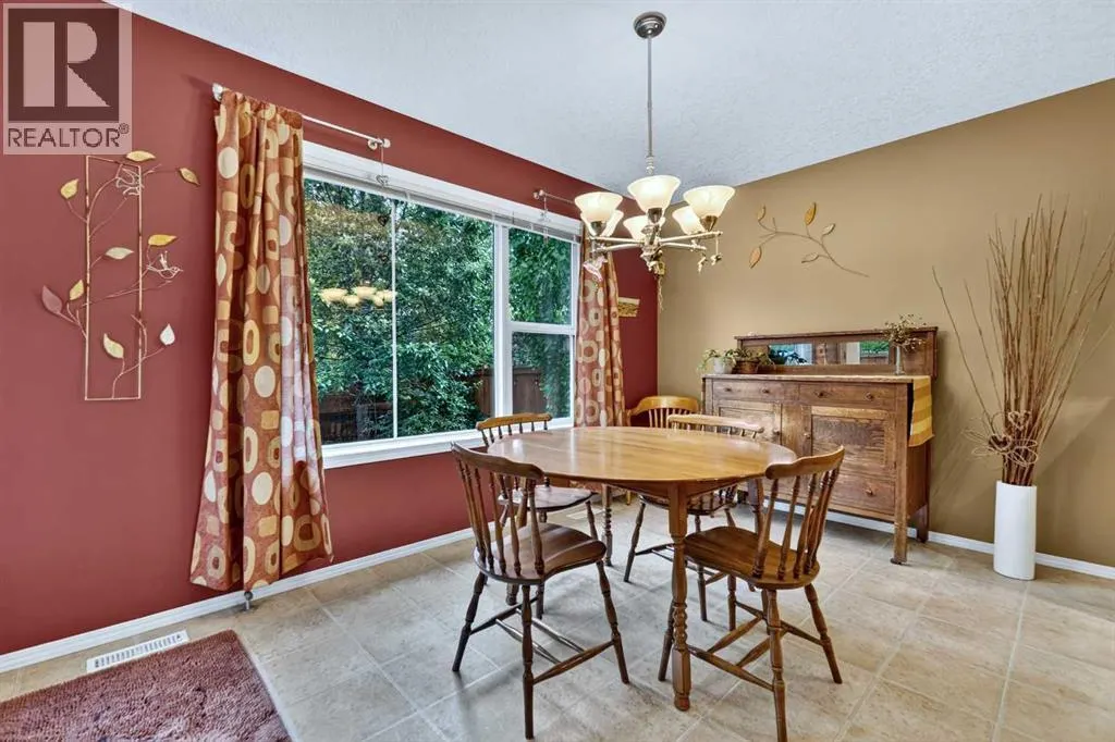 14 Evergreen Common SW