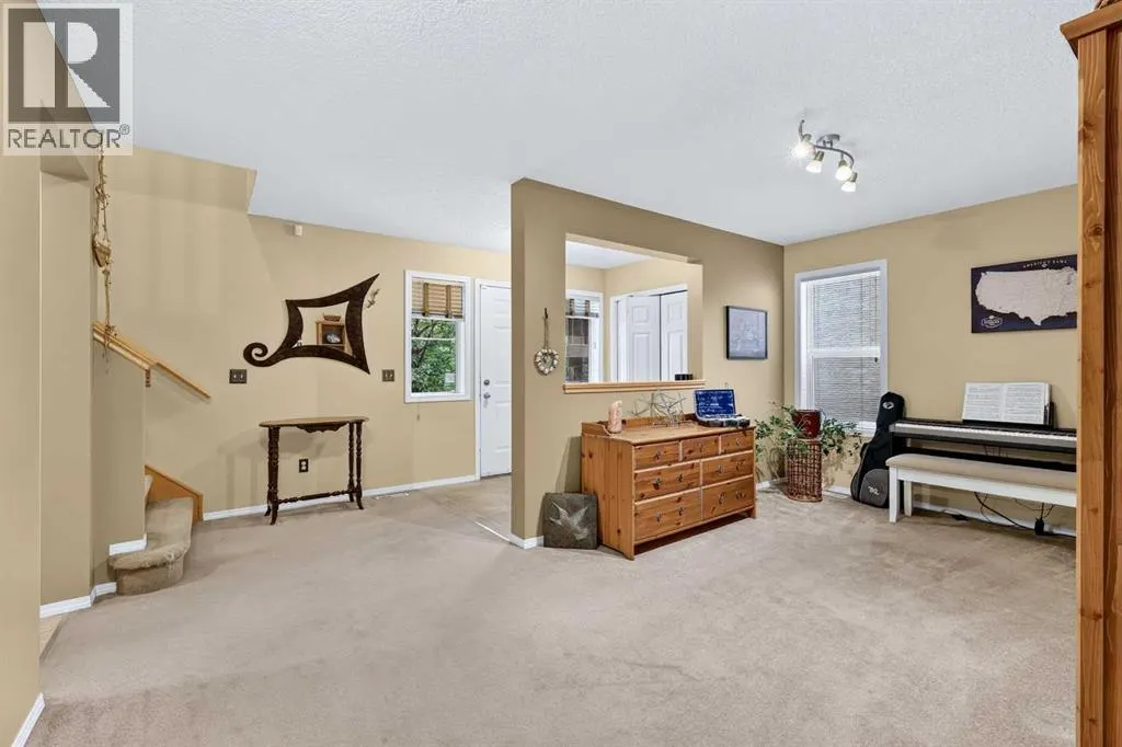 14 Evergreen Common SW