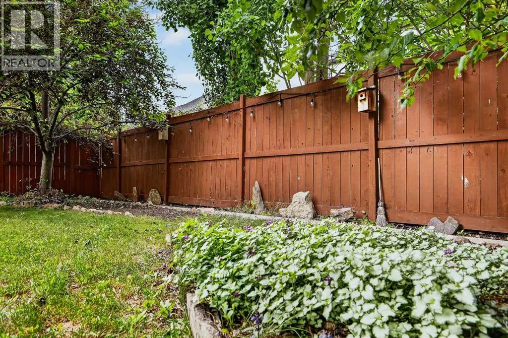 14 Evergreen Common SW