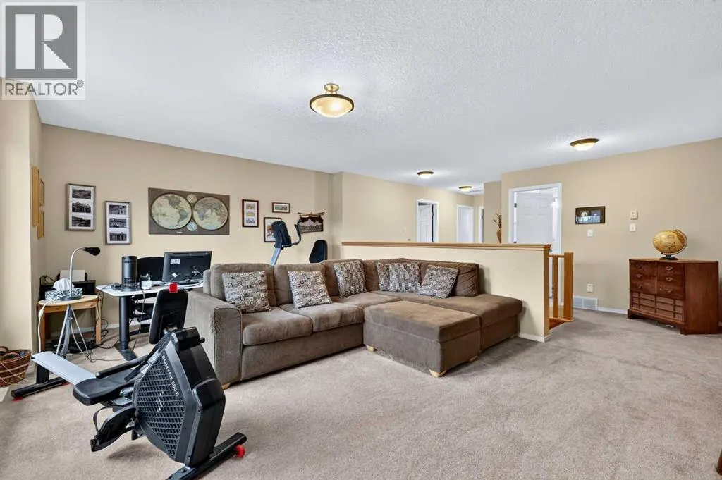 14 Evergreen Common SW