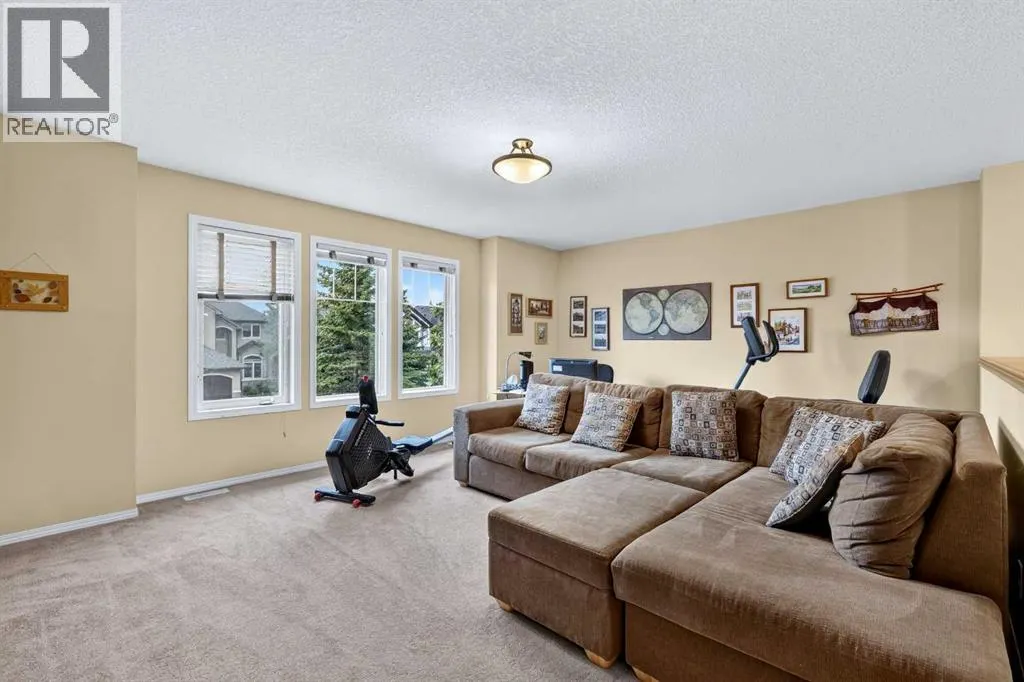 14 Evergreen Common SW