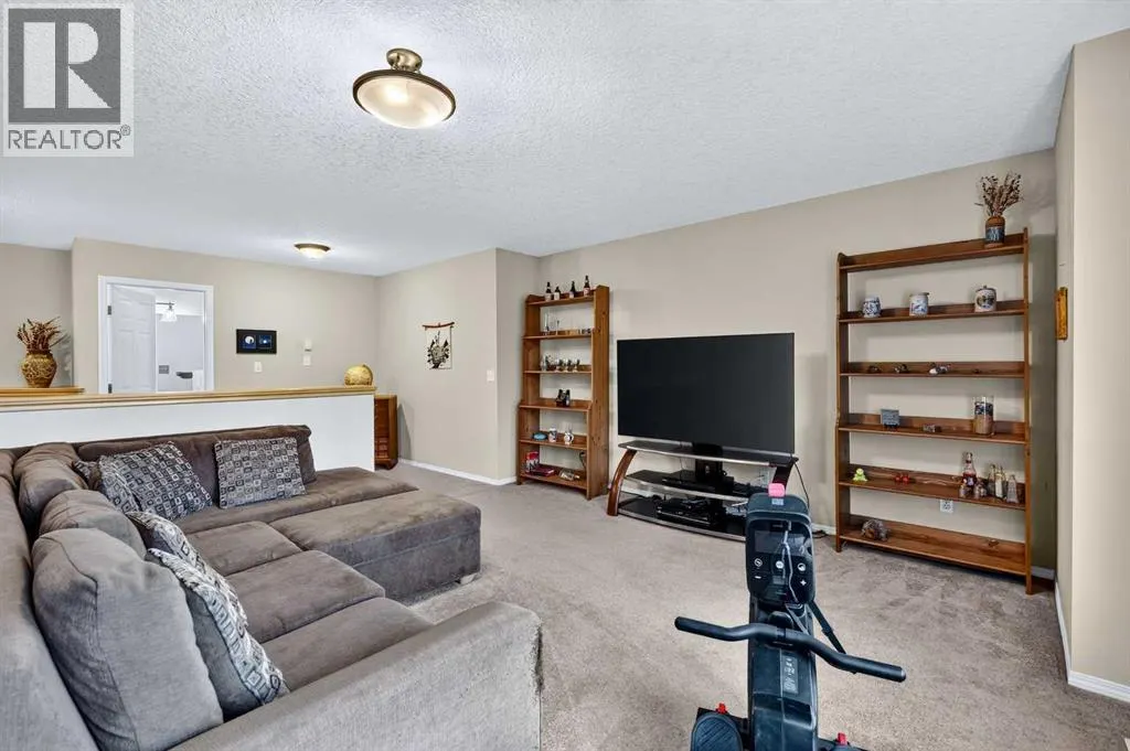 14 Evergreen Common SW