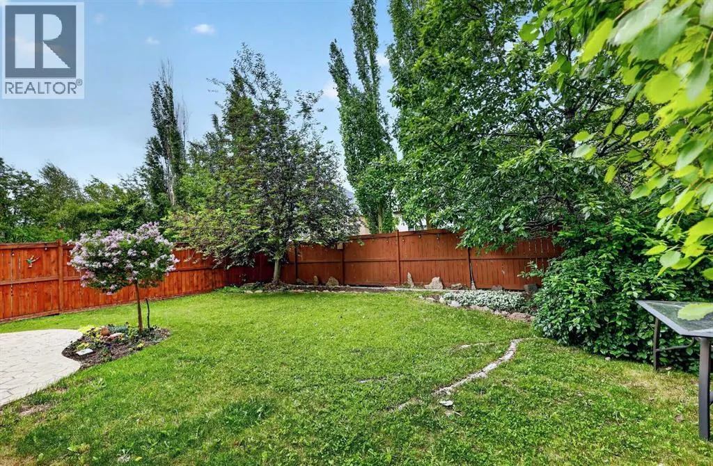 14 Evergreen Common SW