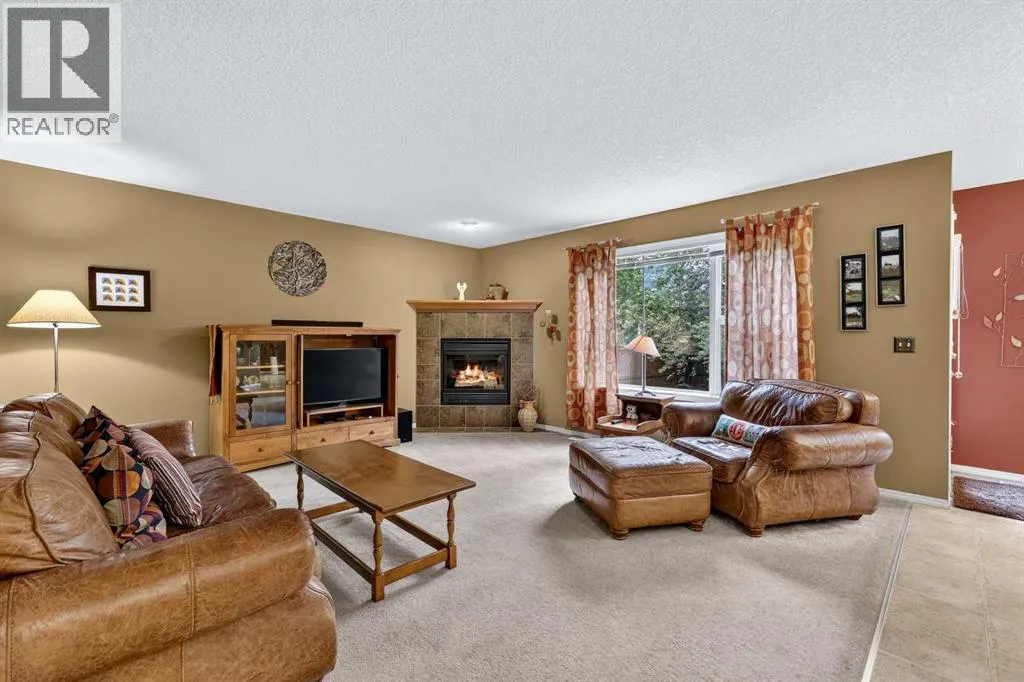 14 Evergreen Common SW