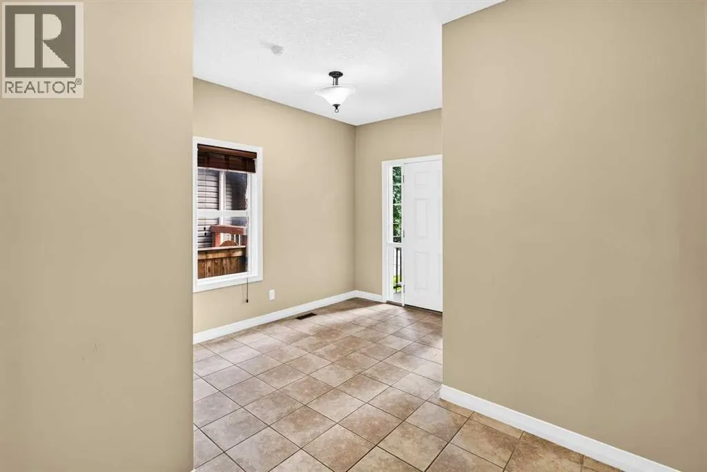 370 Silverado Way SW