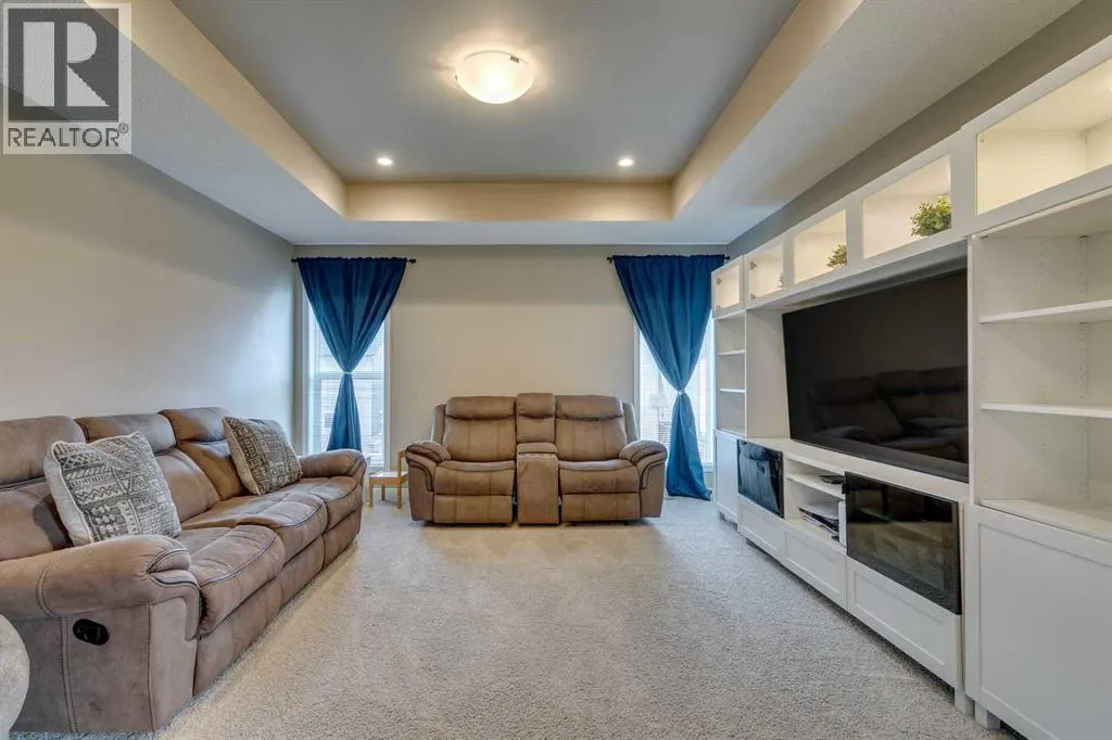 29 Copperpond Parade SE