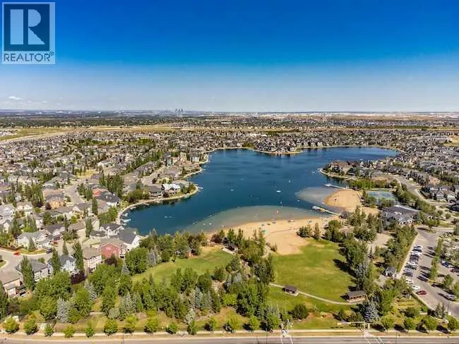 306, 150 Auburn Meadows Manor SE