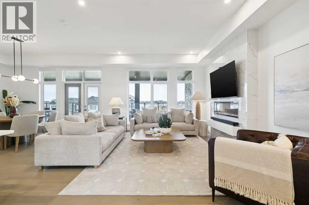 301, 120 Marina Cove SE