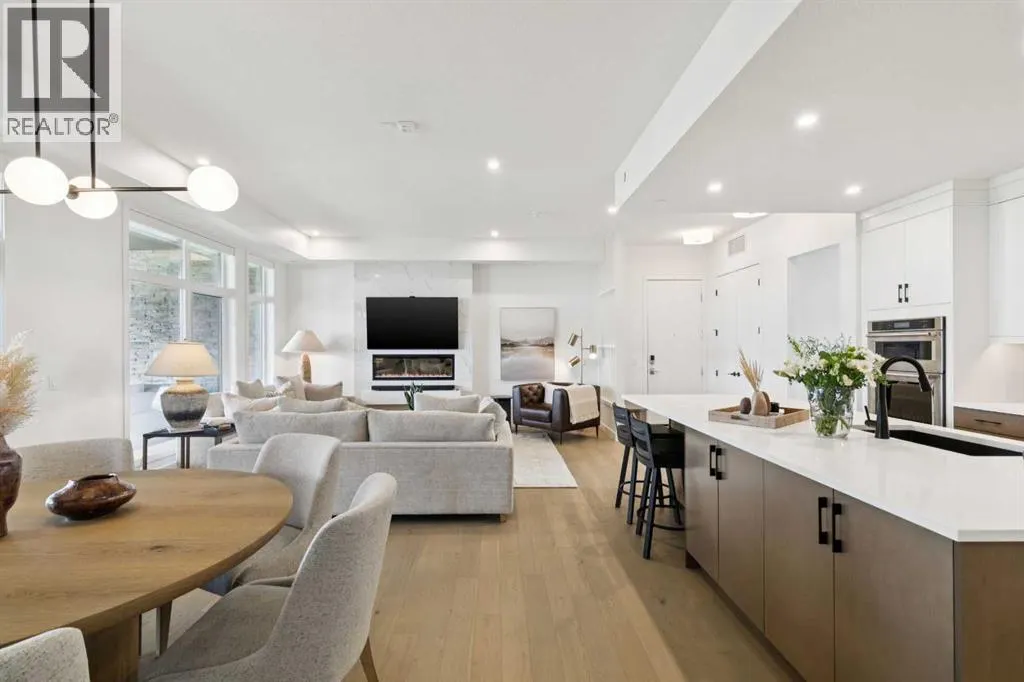 301, 120 Marina Cove SE