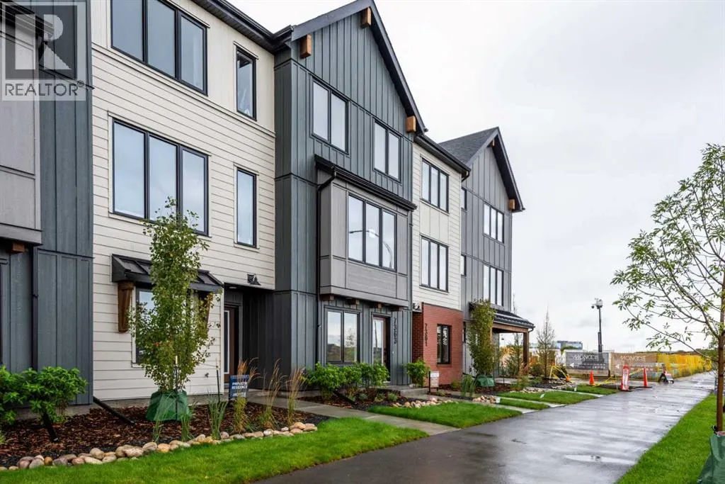 51 Mercado Lane SE