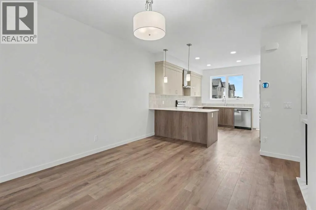 51 Mercado Lane SE