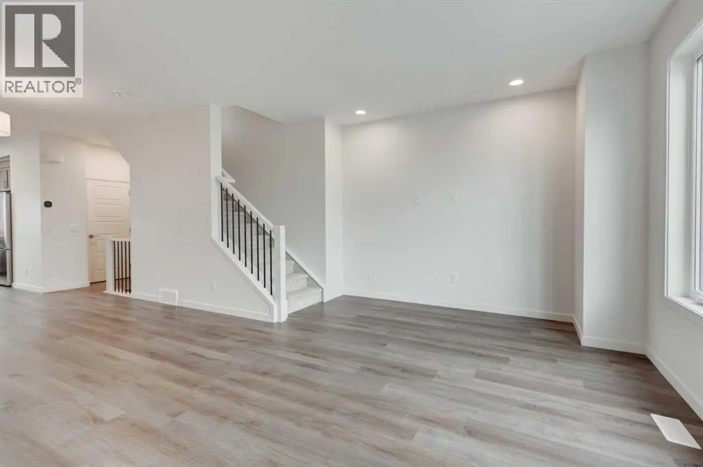 51 Mercado Lane SE