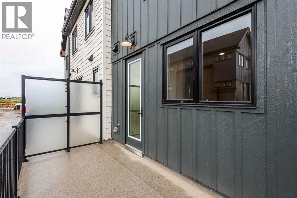 51 Mercado Lane SE