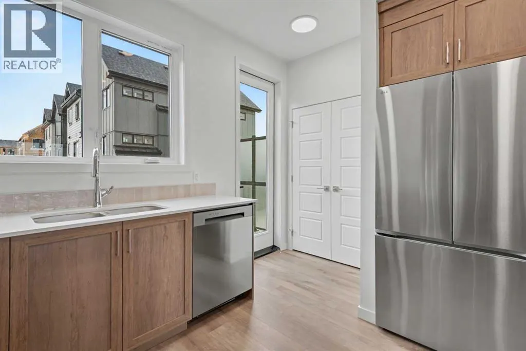51 Mercado Lane SE
