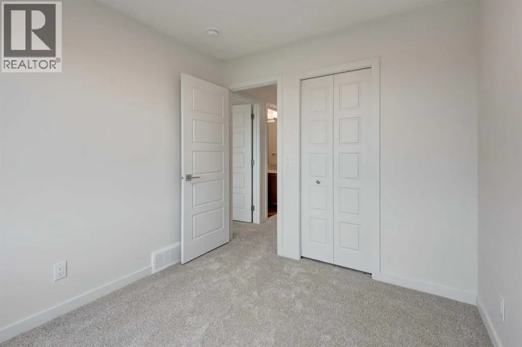 51 Mercado Lane SE