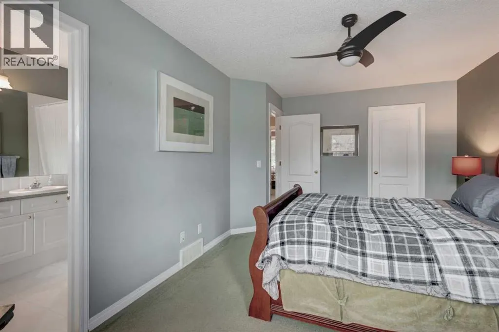 46 Prestwick Gardens SE
