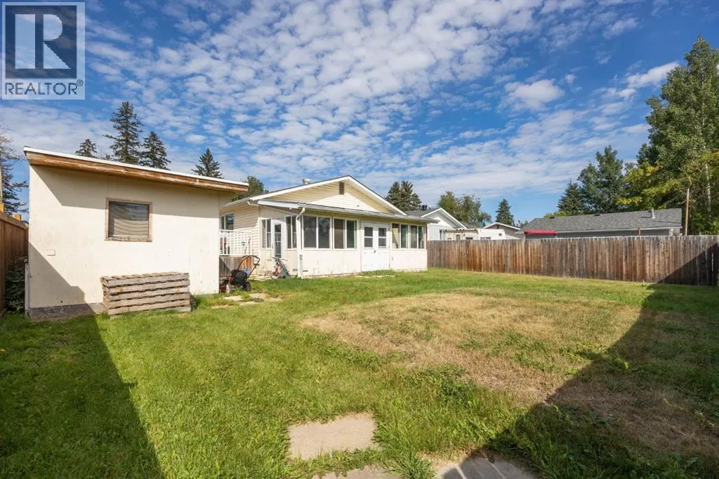 2 Blair Crescent