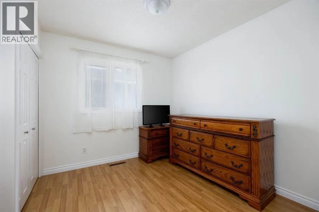 2 Blair Crescent