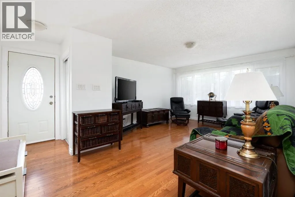 2 Blair Crescent