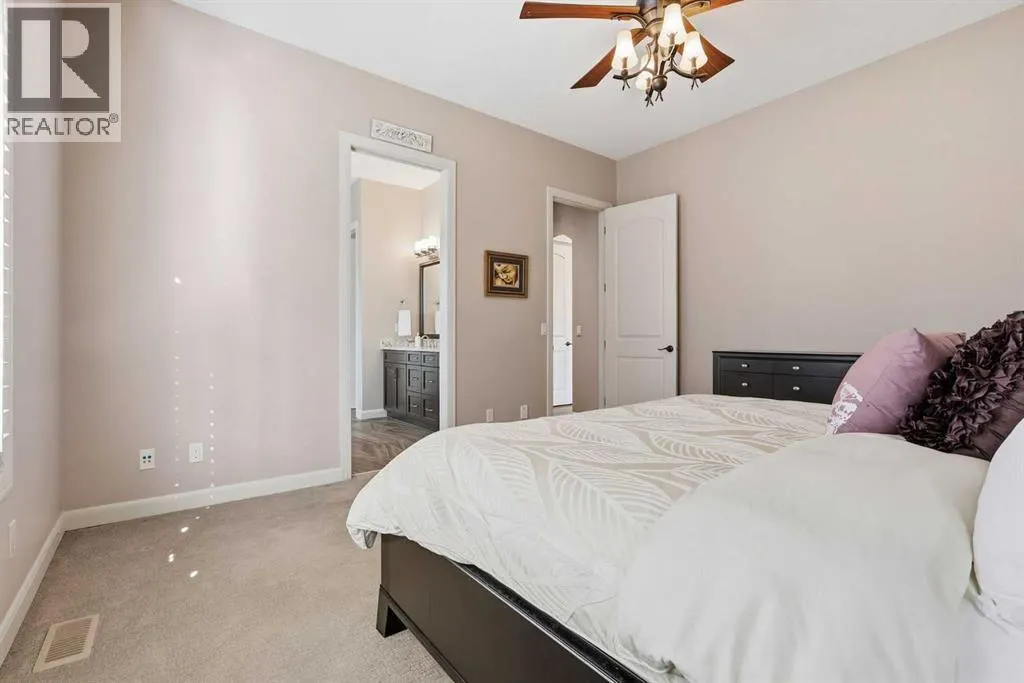 37 Cranbrook Heights SE