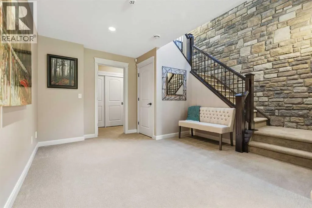 37 Cranbrook Heights SE