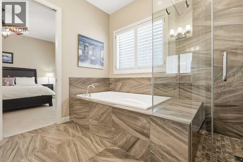 37 Cranbrook Heights SE