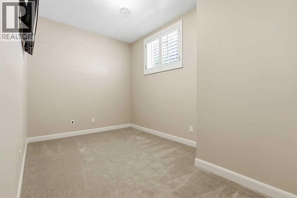 37 Cranbrook Heights SE