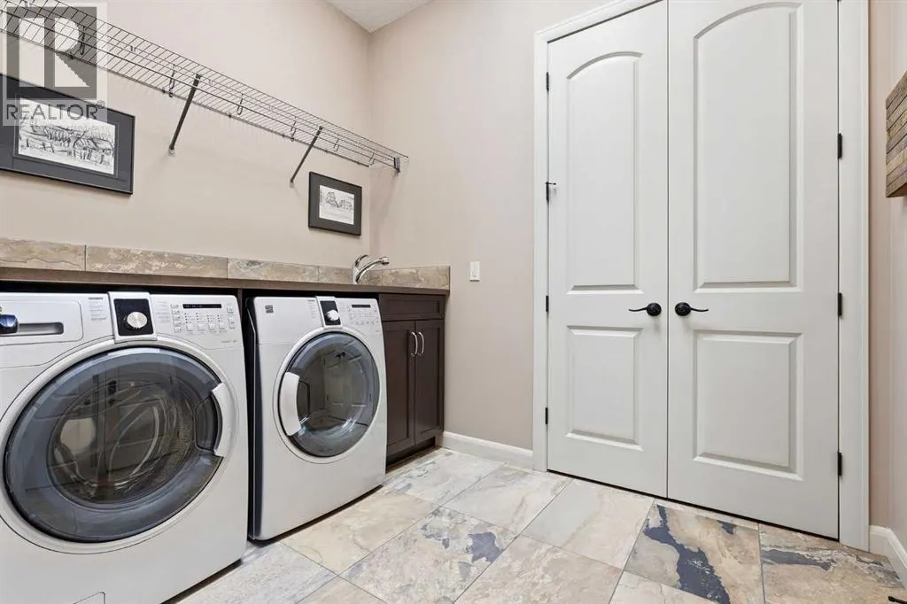 37 Cranbrook Heights SE