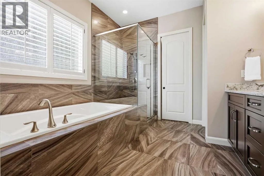 37 Cranbrook Heights SE