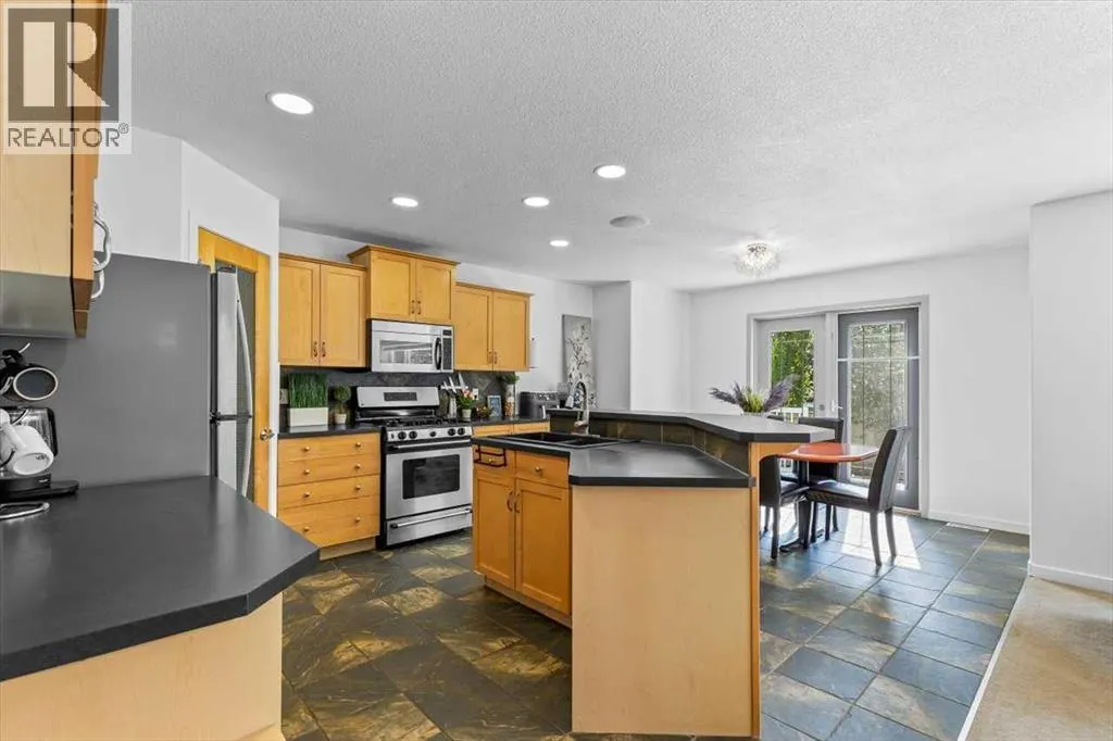 57 Everwillow Boulevard SW
