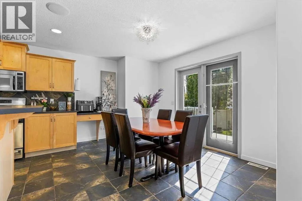 57 Everwillow Boulevard SW