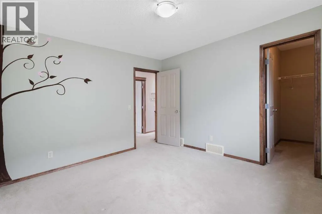105 cortina Bay SW