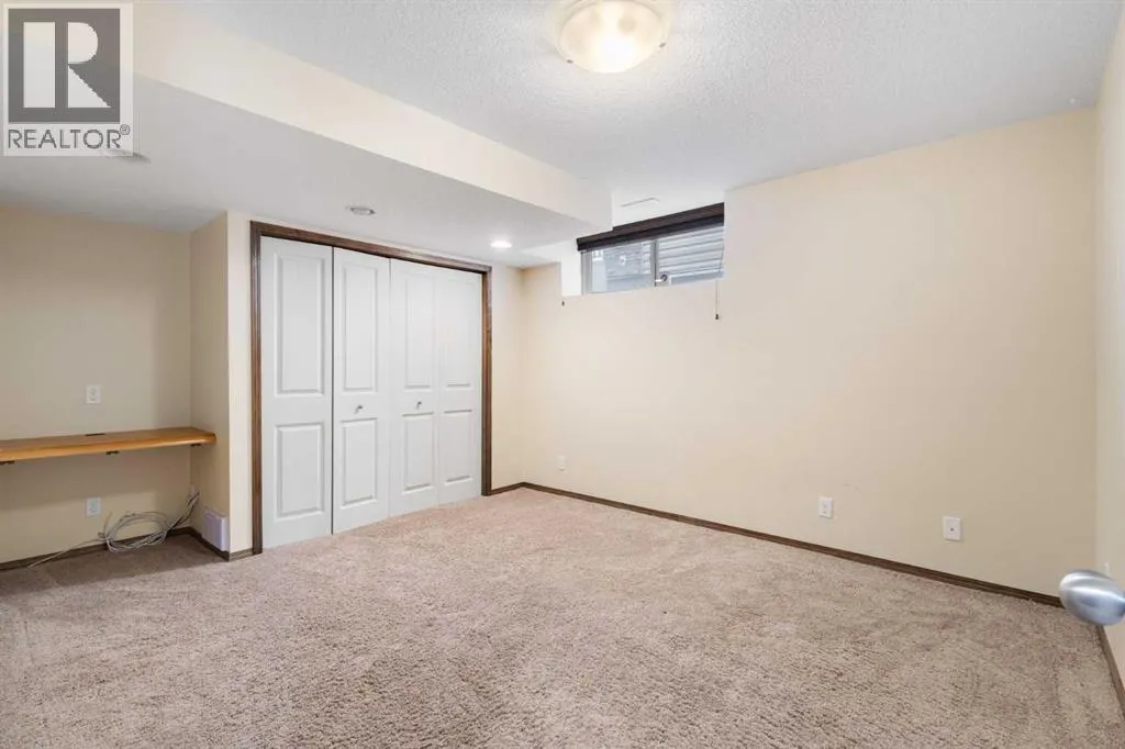 105 cortina Bay SW