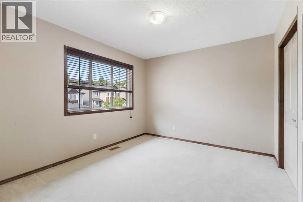 105 cortina Bay SW
