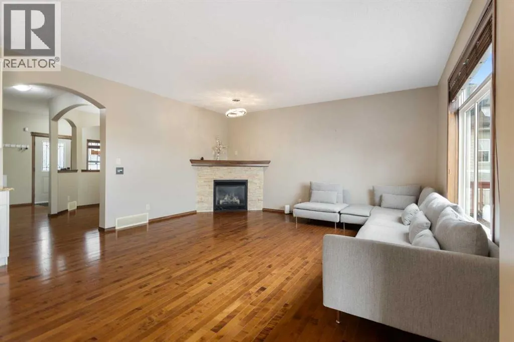105 cortina Bay SW