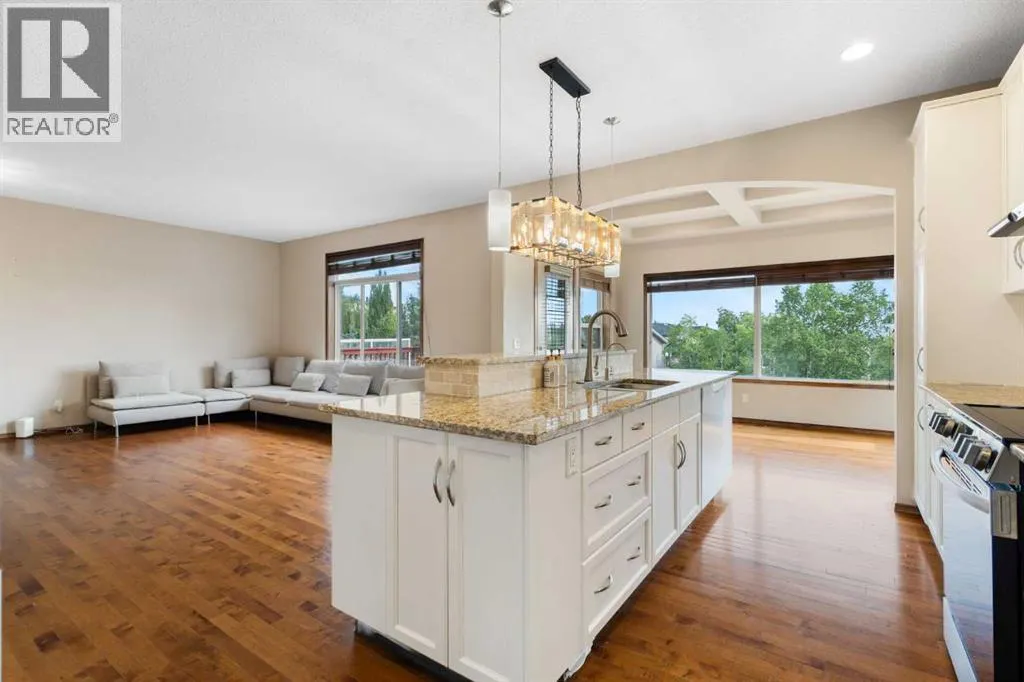 105 cortina Bay SW