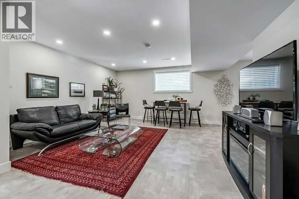 117 Crystal Green Court