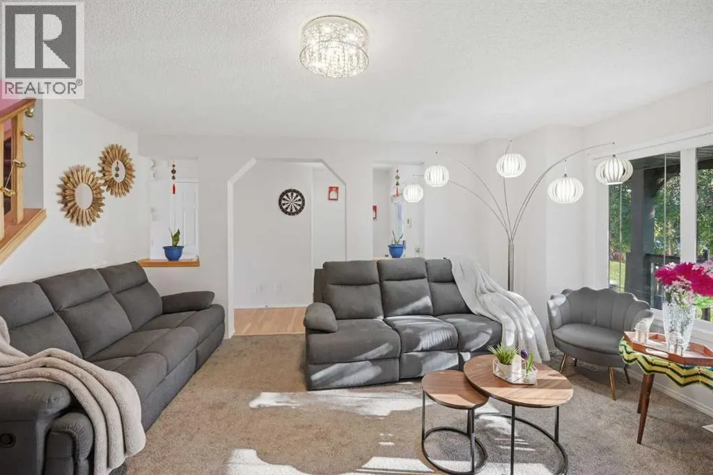 126 Copperfield Manor