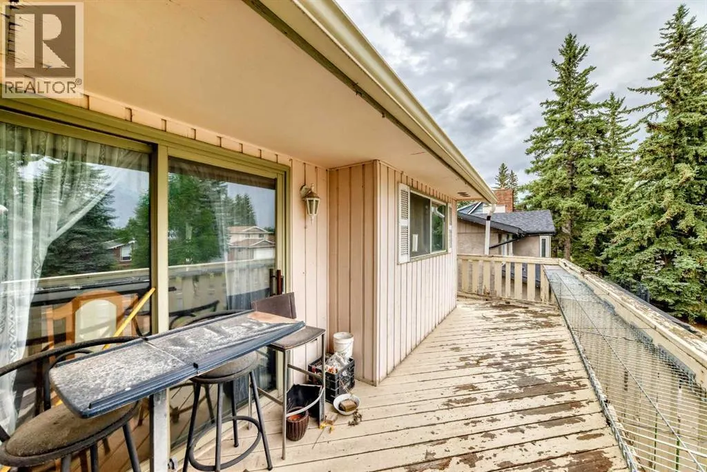 3219 Palliser Drive SW