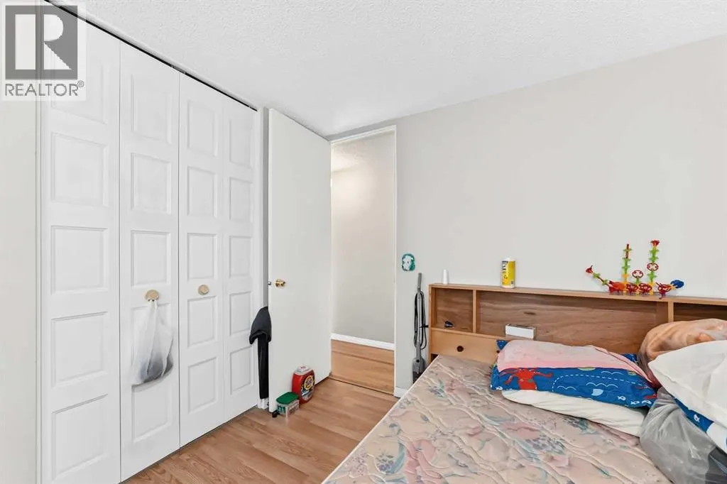 3219 Palliser Drive SW