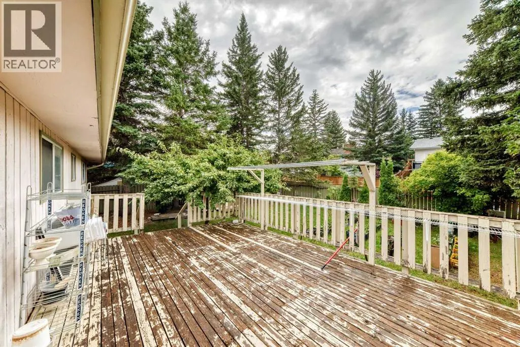 3219 Palliser Drive SW