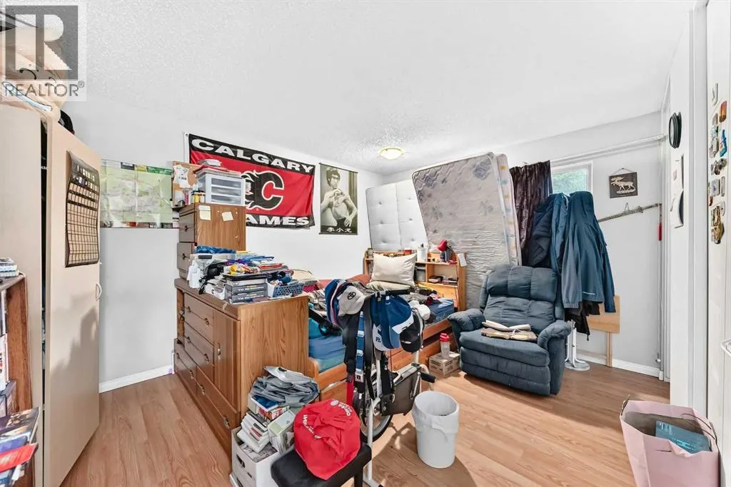 3219 Palliser Drive SW
