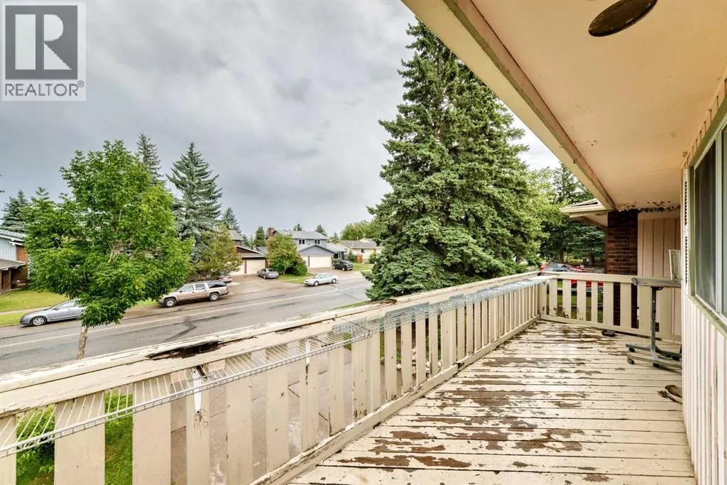 3219 Palliser Drive SW