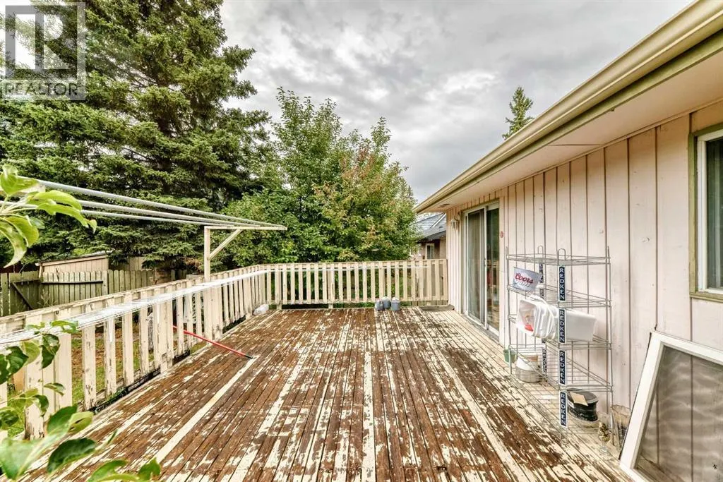 3219 Palliser Drive SW