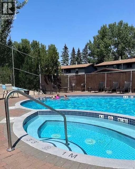 27, 10910 Bonaventure Drive SE