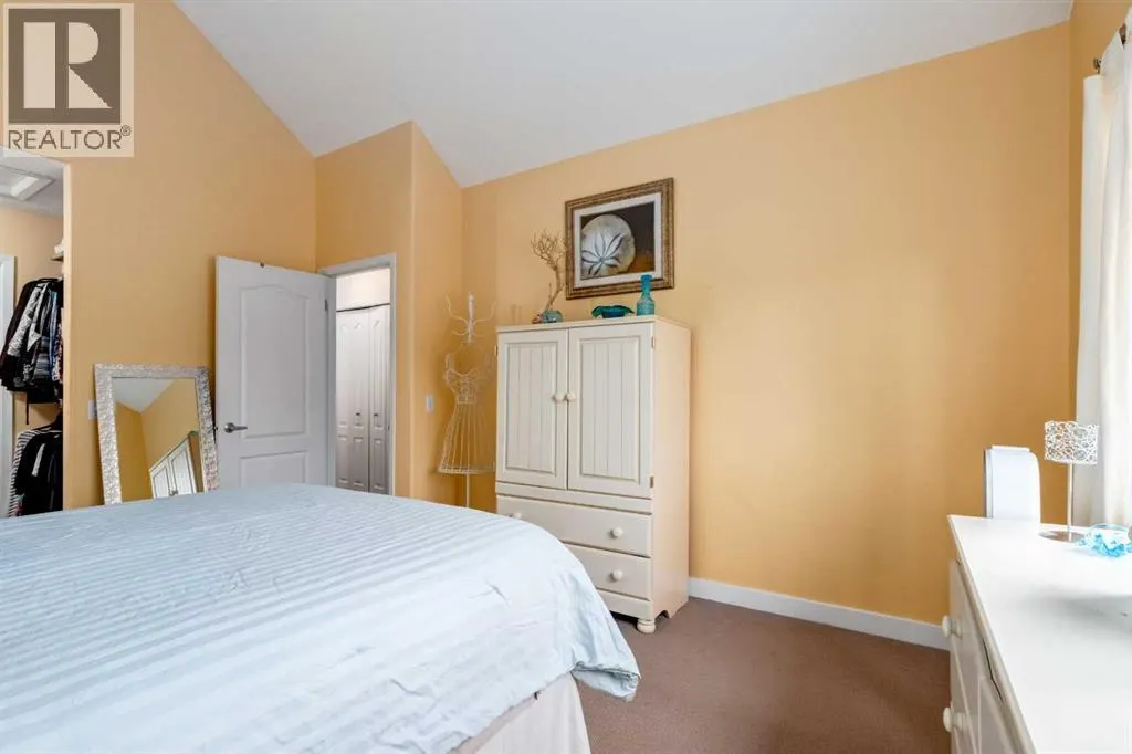 702, 1997 Sirocco Drive SW