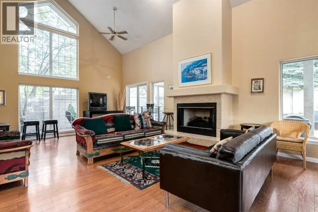702, 1997 Sirocco Drive SW