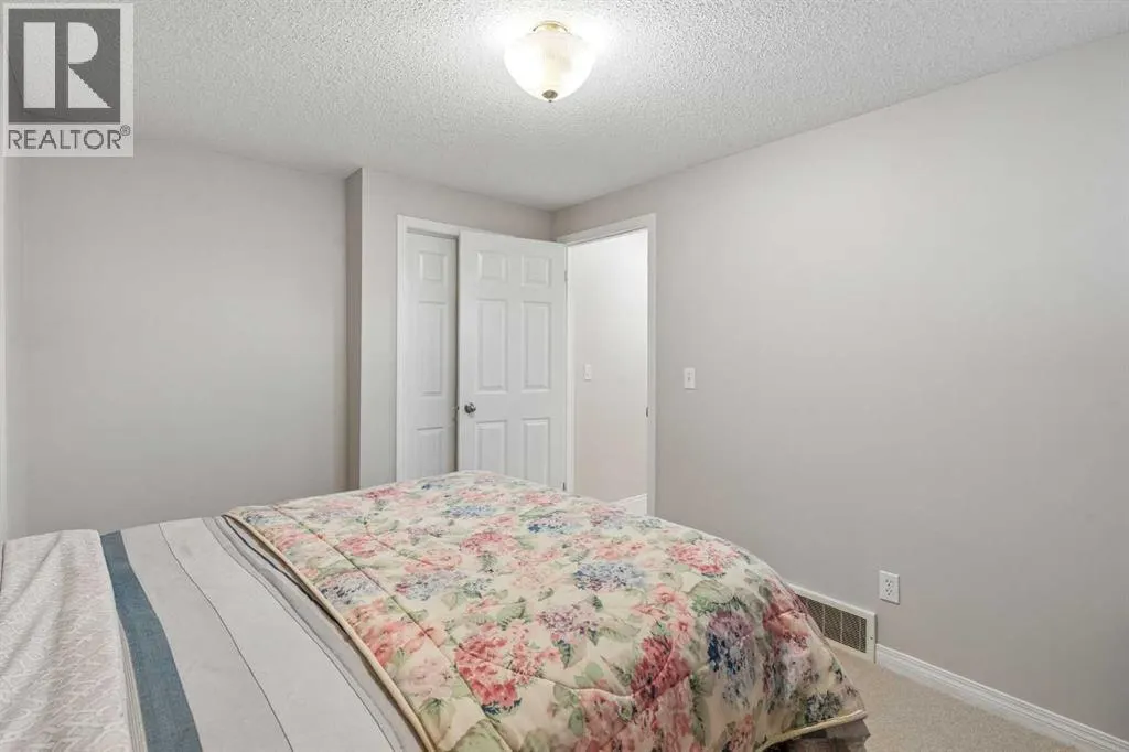 2046 New Brighton Gardens SE