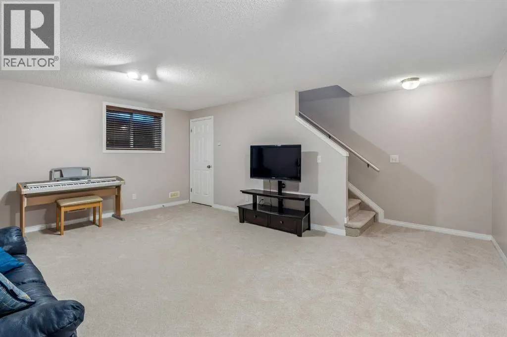 2046 New Brighton Gardens SE