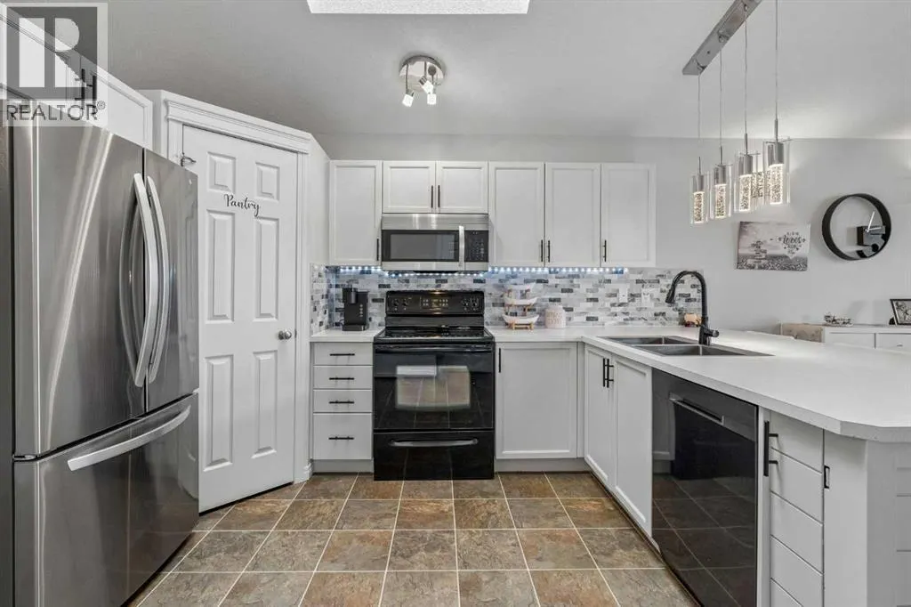 2046 New Brighton Gardens SE